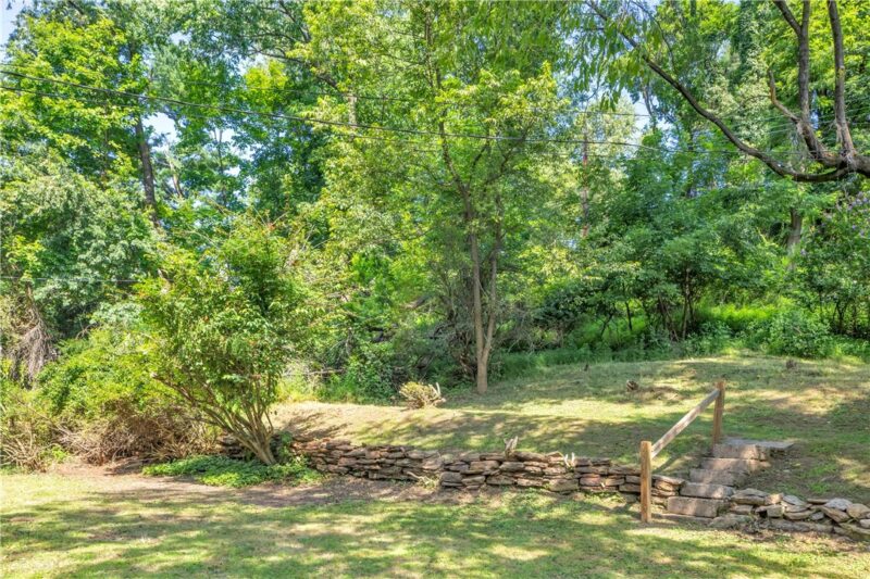 2709 Blackridge — photo 3
