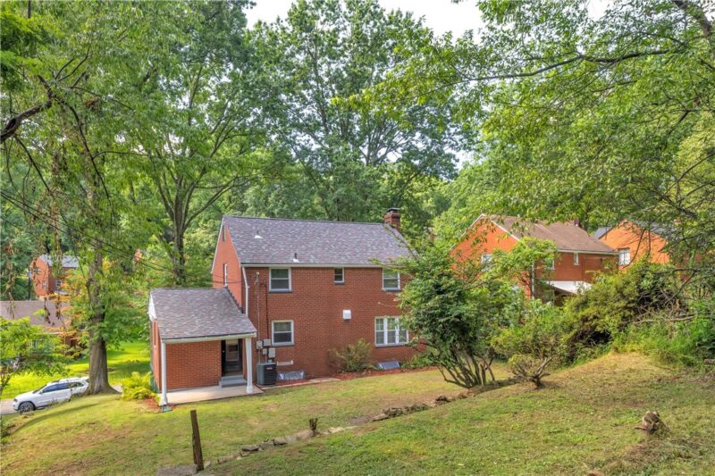 2709 Blackridge — photo 4
