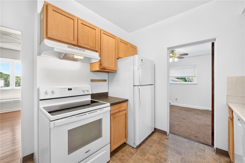 1830 Walnut St — photo 6