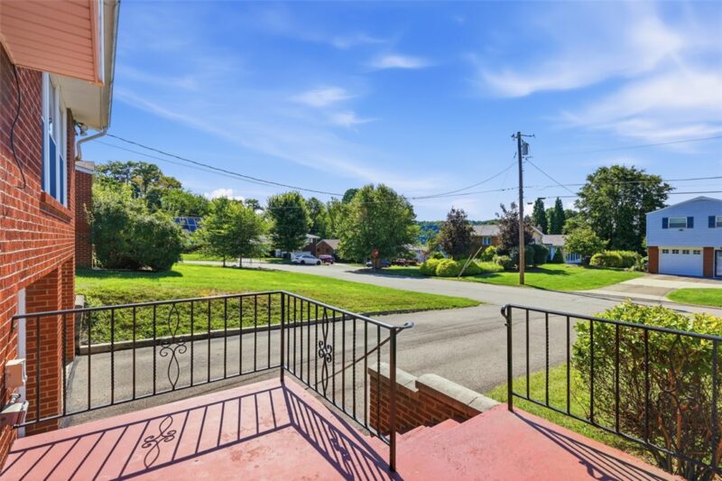126 Elbrook Dr — photo 4