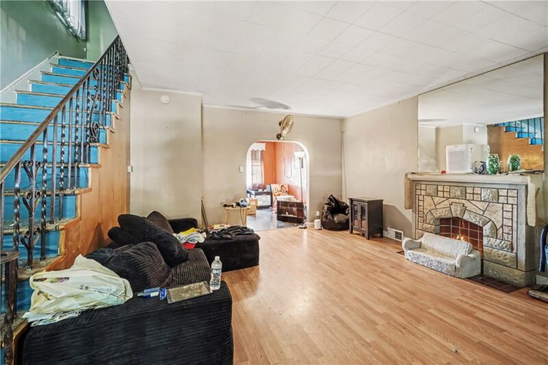 912 Franklin Ave — photo 4