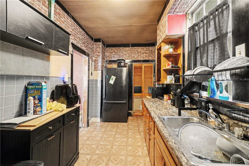 912 Franklin Ave — photo 6