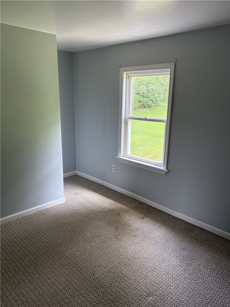195 Luxor School Rd. — photo 5