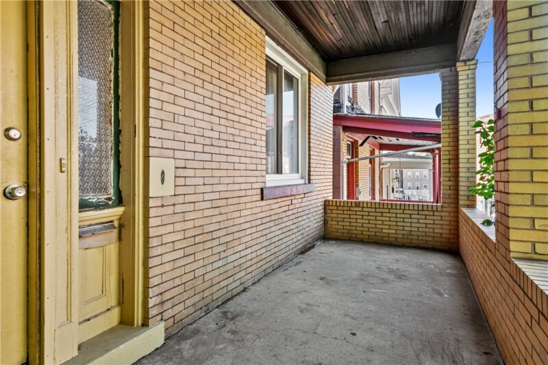 107 Craighead St — photo 2
