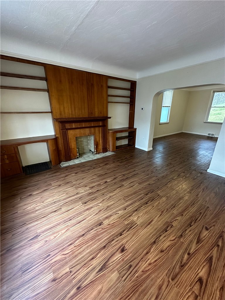 212 Fairview Ave — photo 4