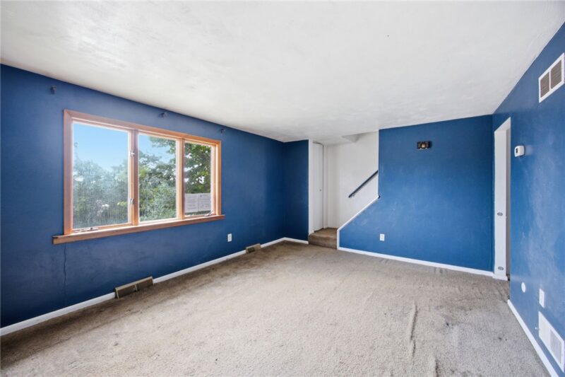 406 Rhodes Ave — photo 6