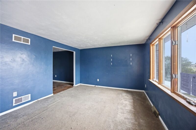 406 Rhodes Ave — photo 7