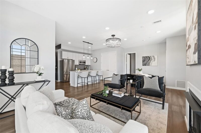 2635 Penn Avenue Unit 317 — photo 6
