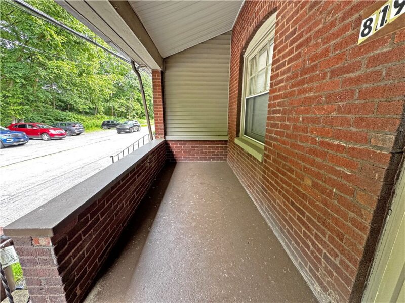 819 Guys Run Rd — photo 2