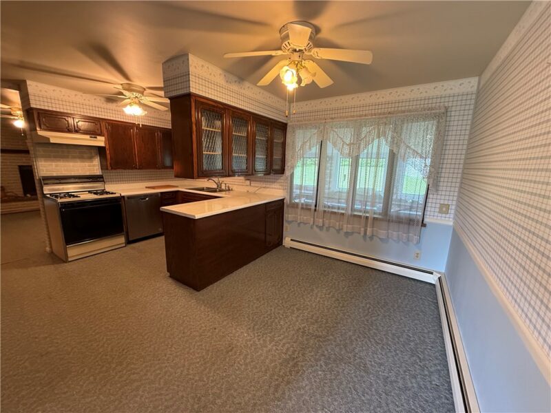 915 McKnight Road — photo 3