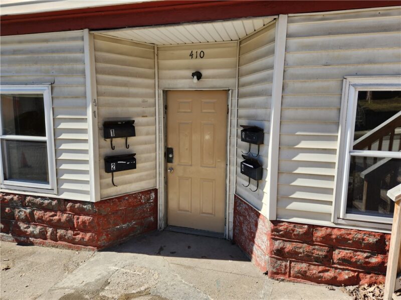 410 S Monroe St — photo 2