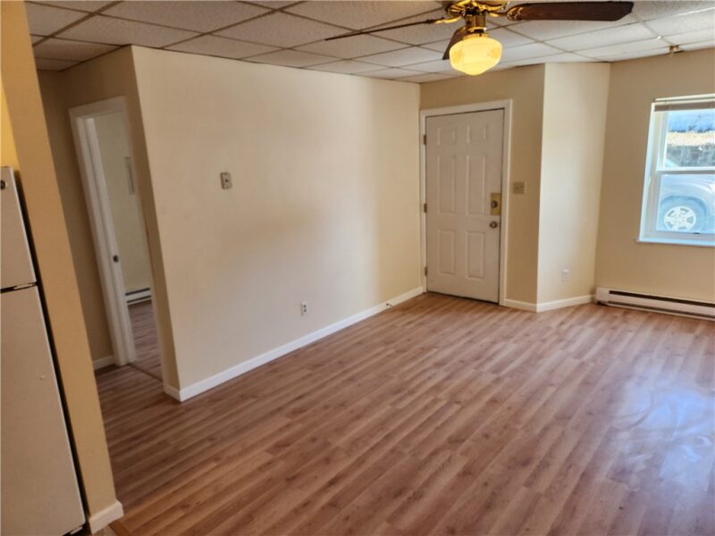 410 S Monroe St — photo 4