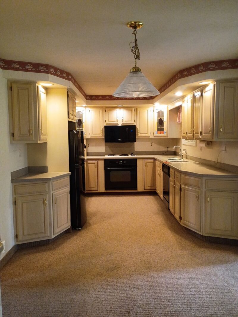 712 Tidball AVENUE — photo 3