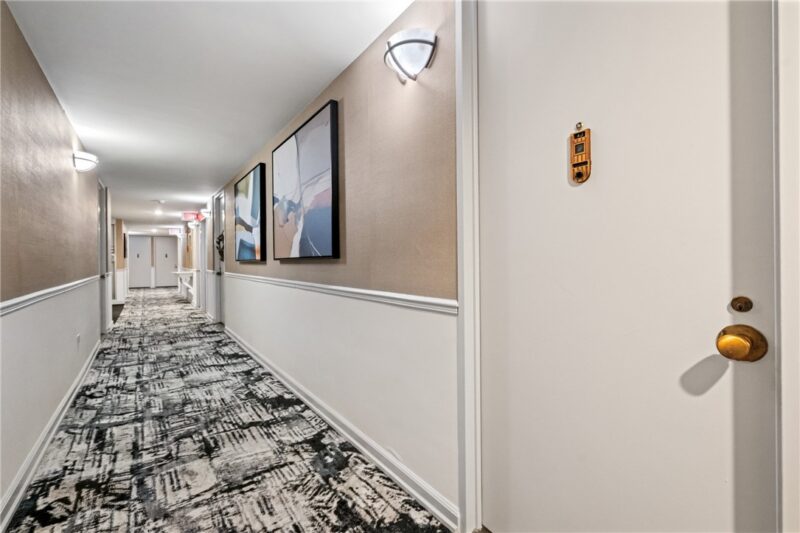 112 Washington Pl 4J — photo 6