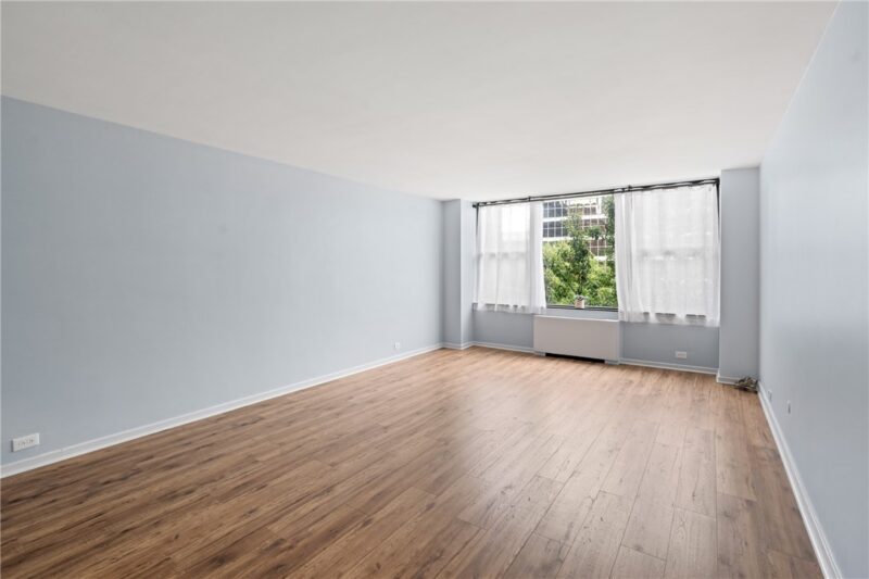 112 Washington Pl 4J — photo 8