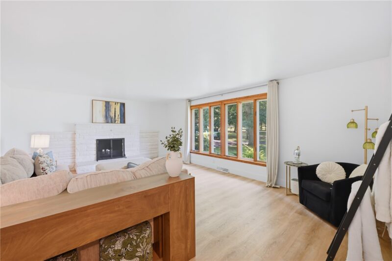 655 Christy Rd — photo 4