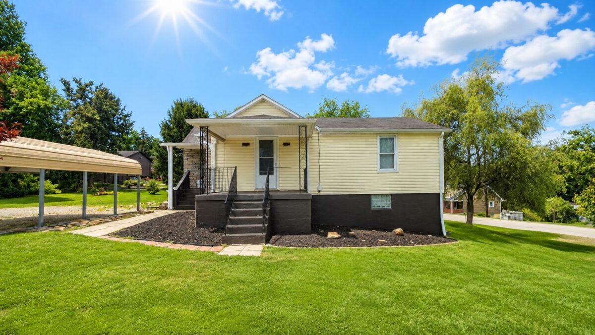 135 W Virginia Avenue — photo 1