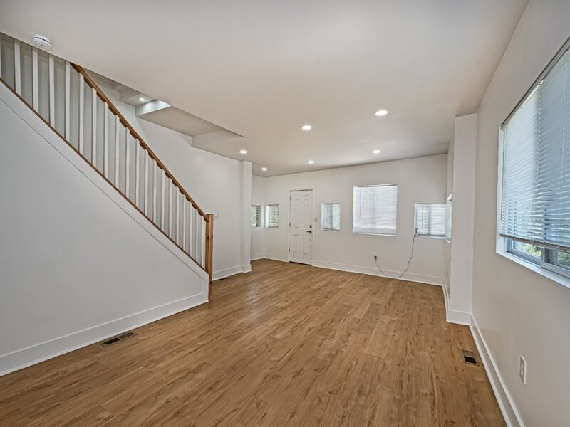 4840 Sullivan St — photo 3