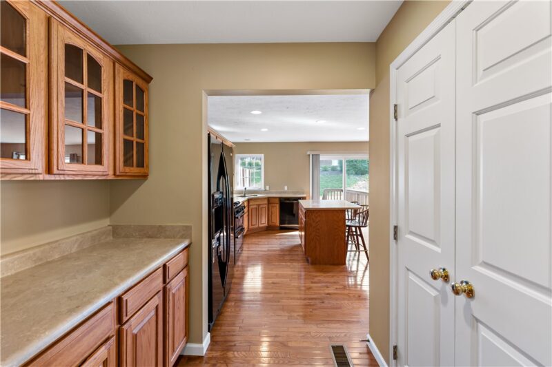 1501 Michael Dr — photo 8