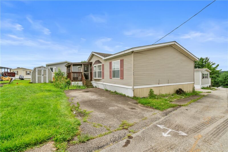 736 Regent Dr — photo 2