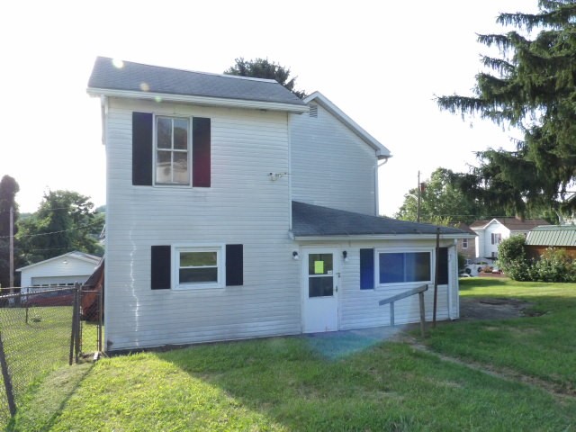 39 Walnut Avenue — photo 4