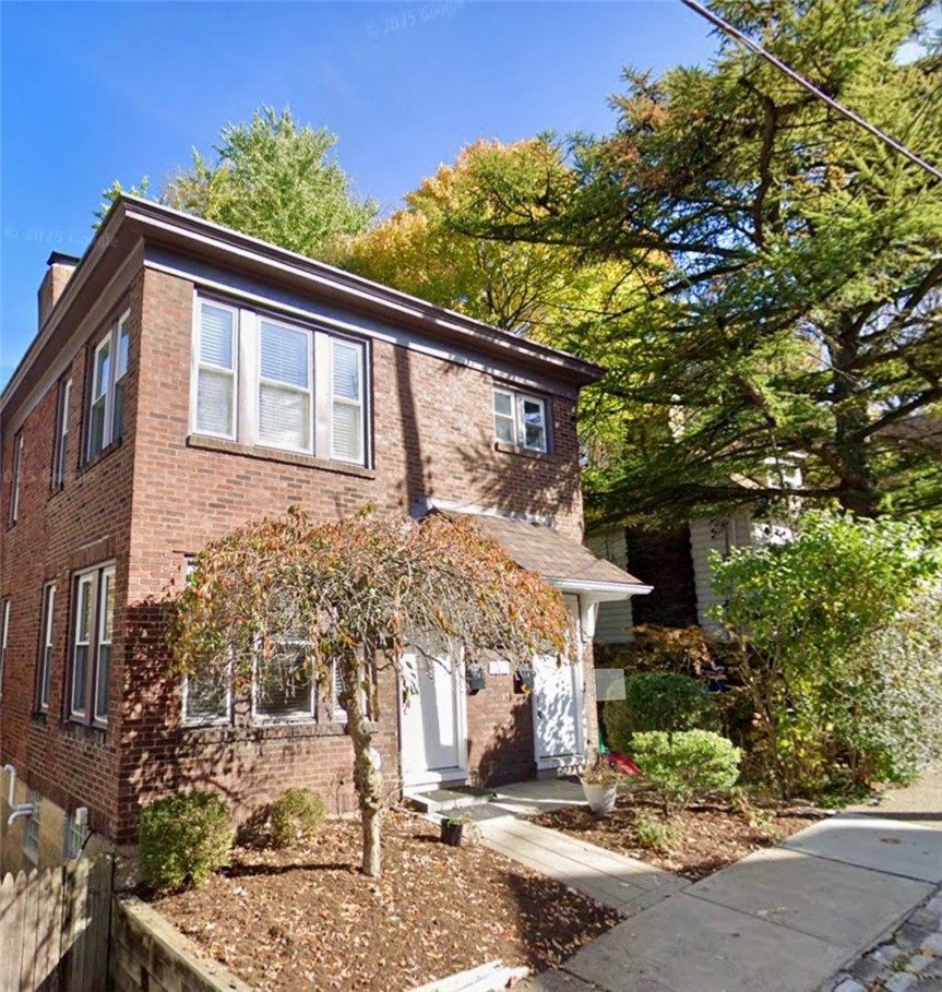 1367 Cordova Rd — photo 1