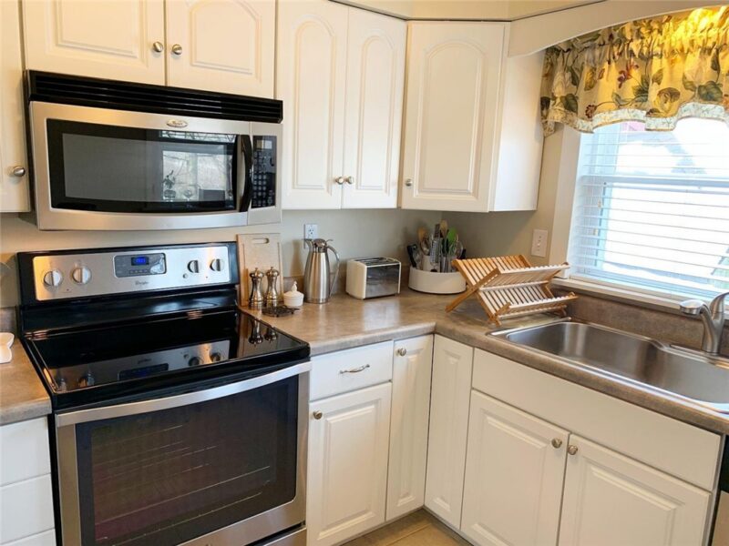 1367 Cordova Rd — photo 5