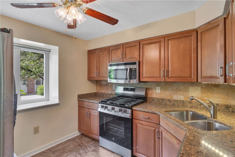 303 Olde Ingomar Ct — photo 8