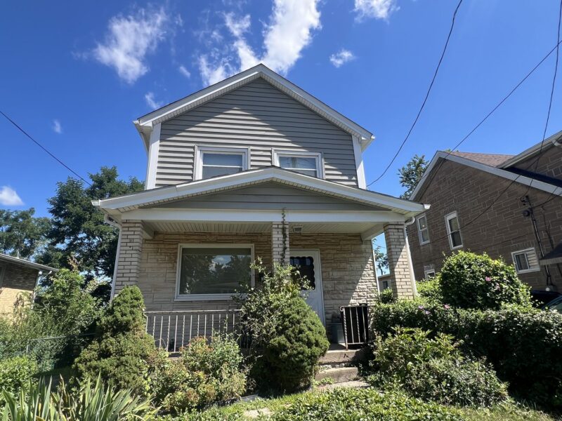 3227 Garfield Avenue — photo 2