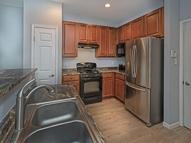 195 Broadstone DRIVE — photo 8