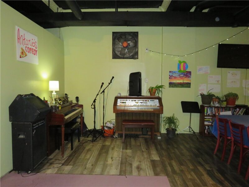 756 Brookline Blvd — photo 8