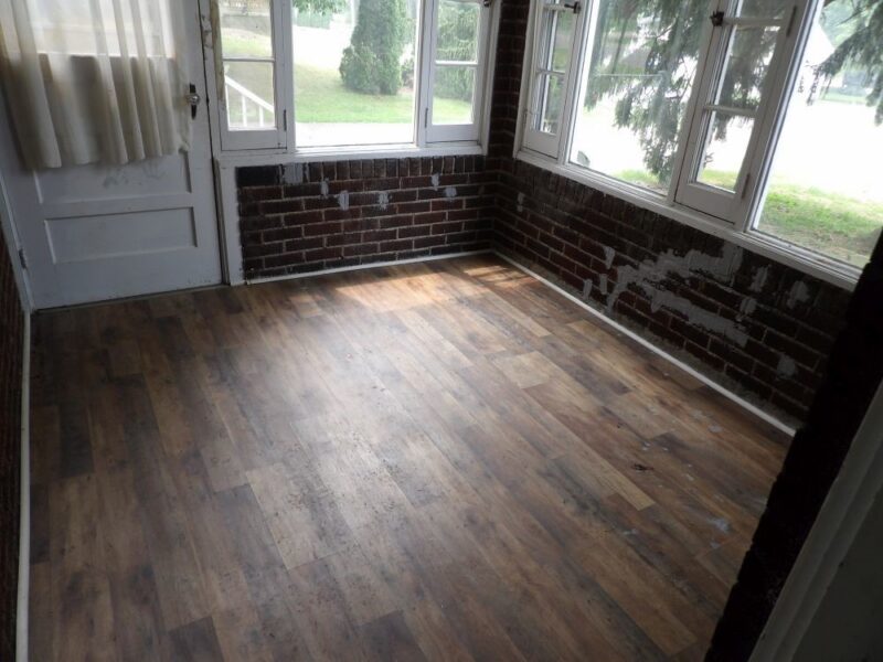 110 S Oakdale Ave — photo 2