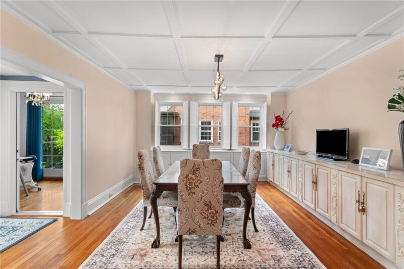 703 Saint James Street — photo 3