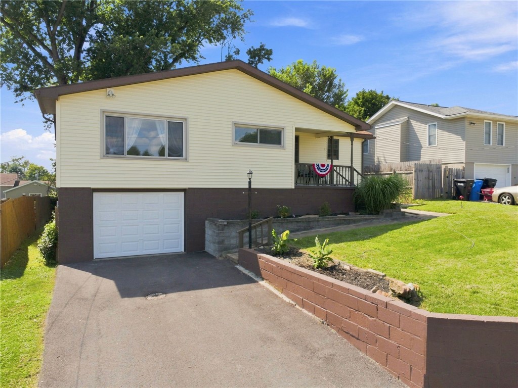2118 Leo St. — photo 1