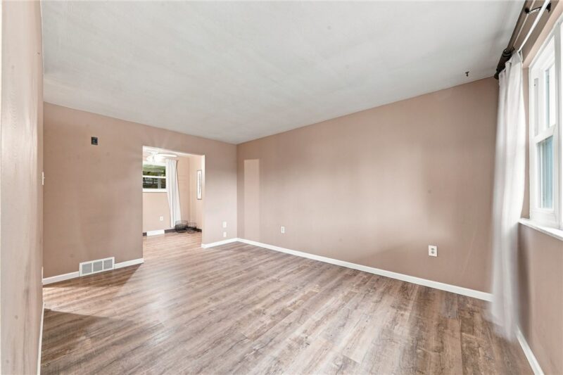 814 N Penn St — photo 2