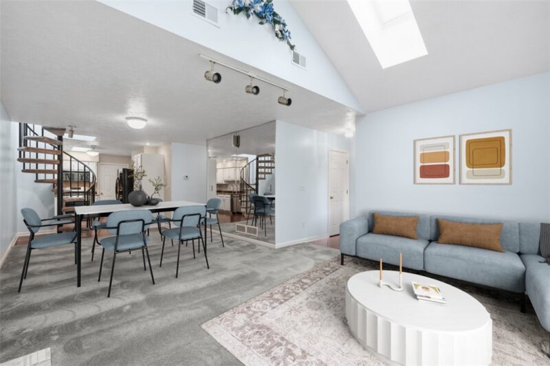 10097 Mansion Drive — photo 8
