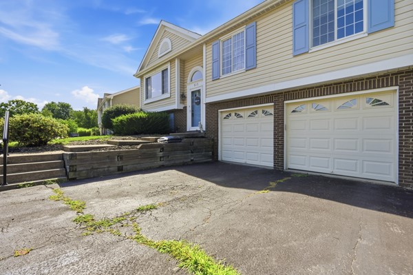 513 Sarah Dr — photo 4