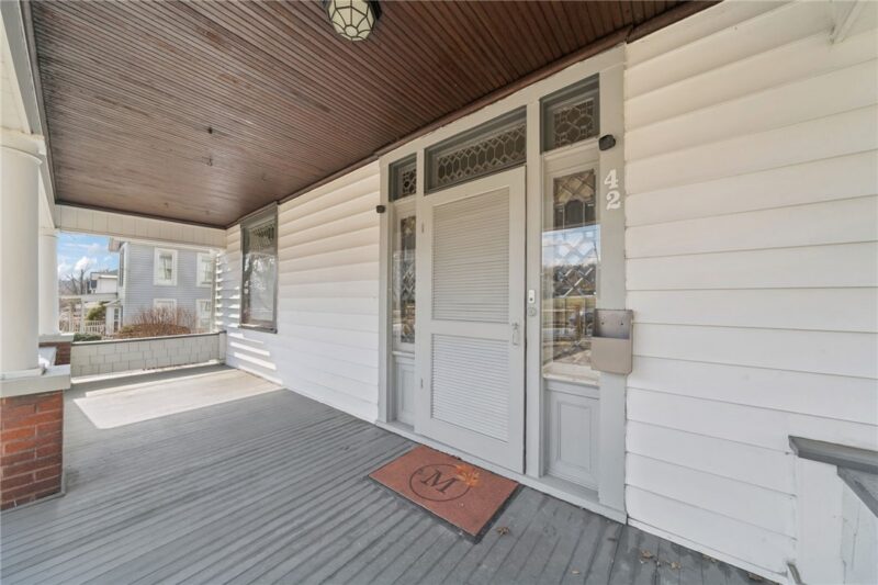 42 Highland Ave — photo 3