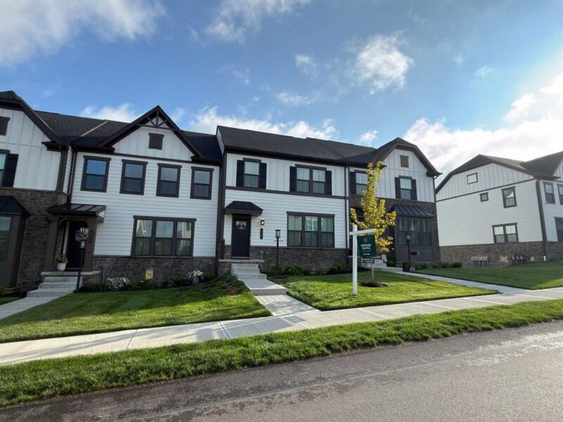 515 Blackrock Blvd — photo 3