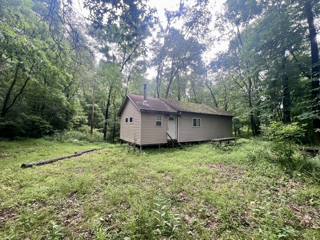 983 Lakewood Neshannock Falls Road — photo 1