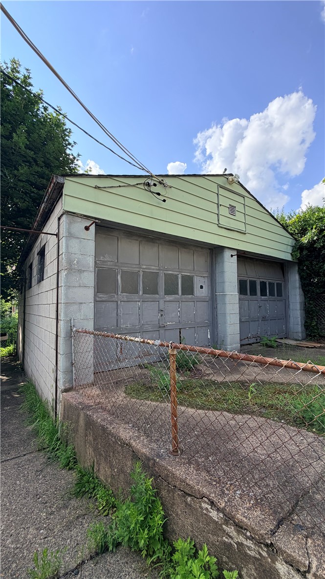 134 Rinne STREET — photo 4
