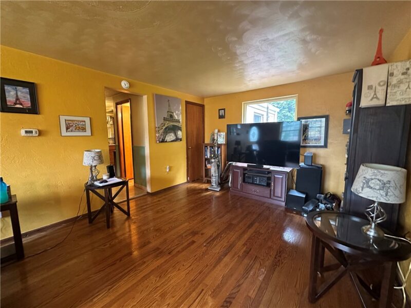 137 Macek Dr — photo 7