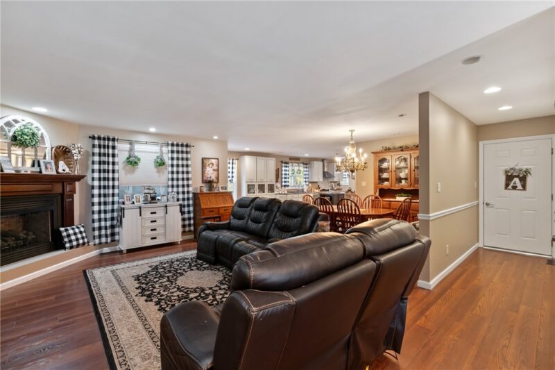 16 S Cowan Road — photo 5