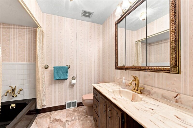380 Helen Ave — photo 5