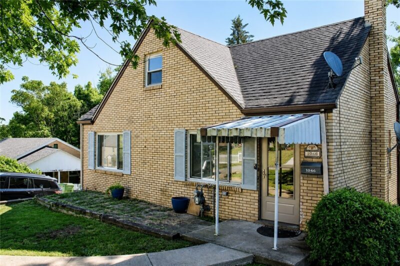 1046 Hastie Rd — photo 3