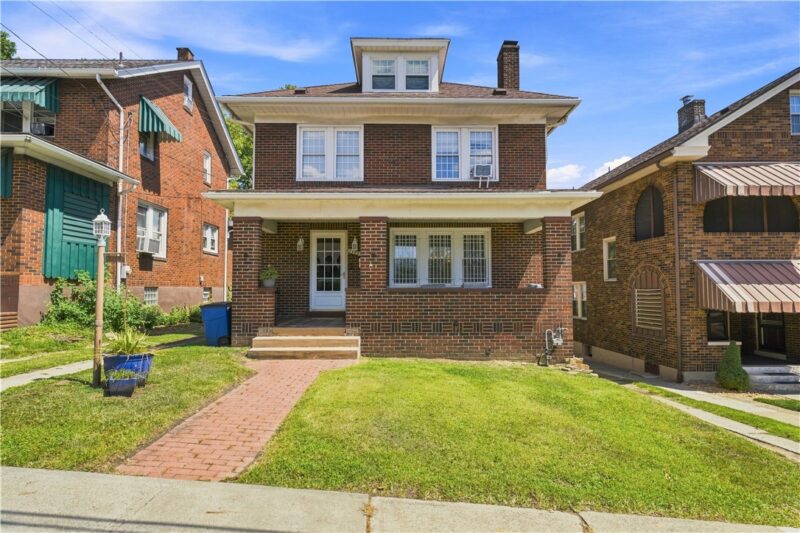 2121 Duquesne Ave — photo 3