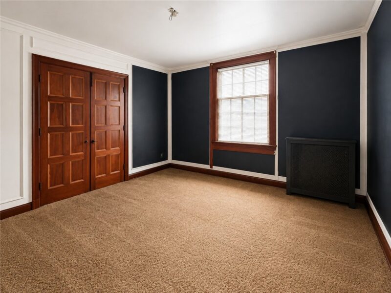 1521 Manor Ave — photo 5