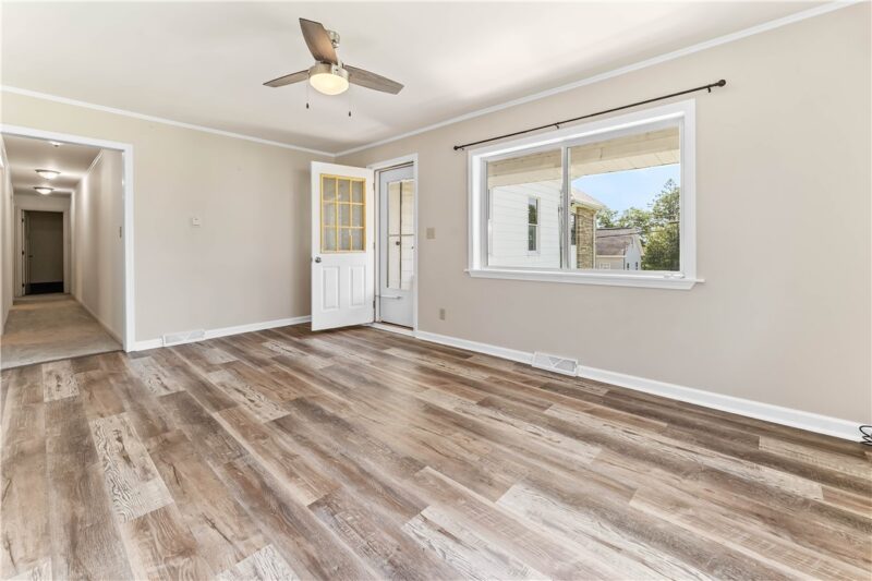 134 Main St — photo 6