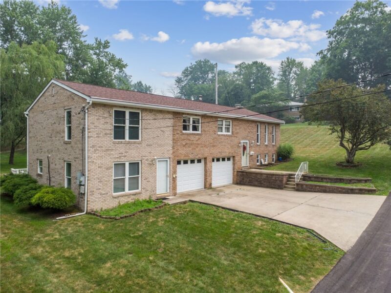 1148 Harvard Rd — photo 2