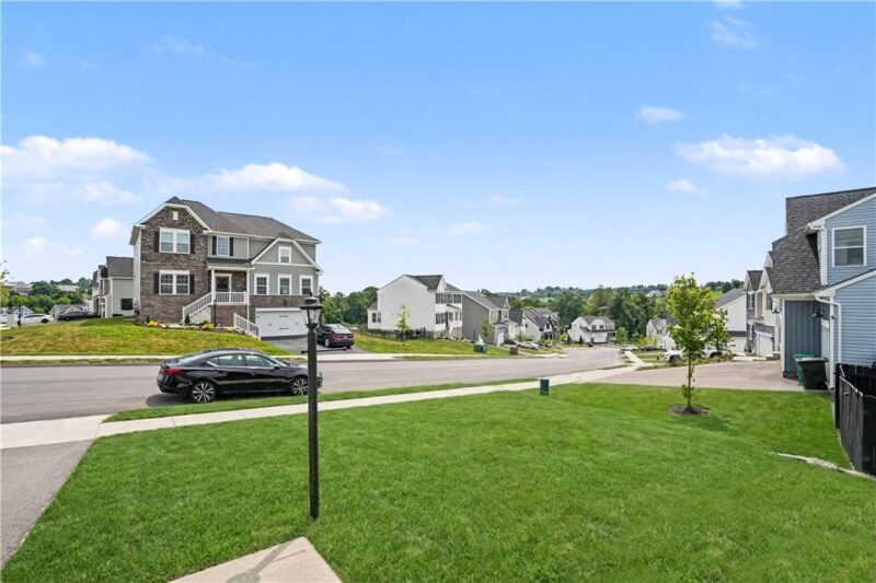 225 Creekside Dr — photo 5